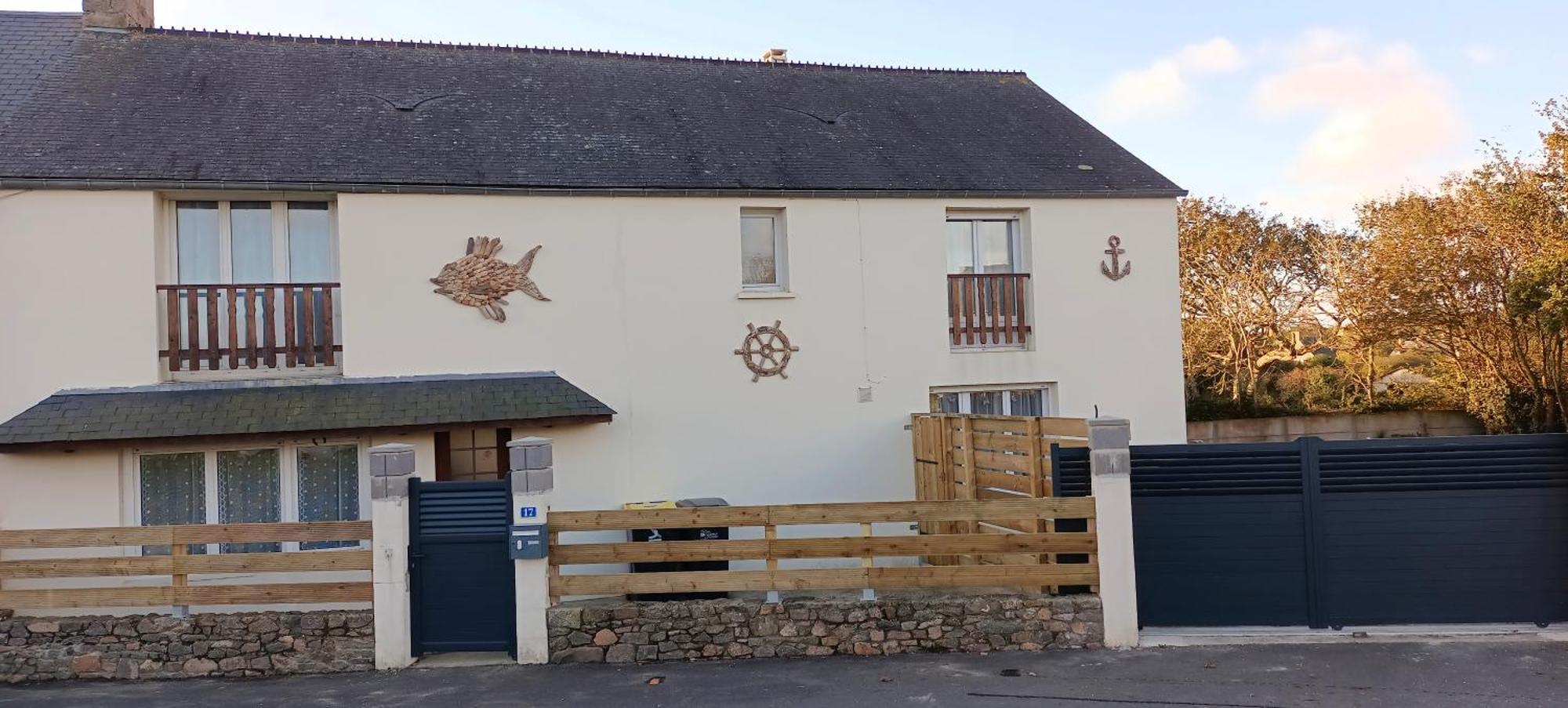 Maison A Cote De La Mer Flamanville Bagian luar foto
